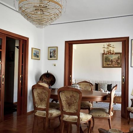 Κεντρικό Και Ευρύχωρο Οροφοδιαμέρισμα Кастория Экстерьер фото