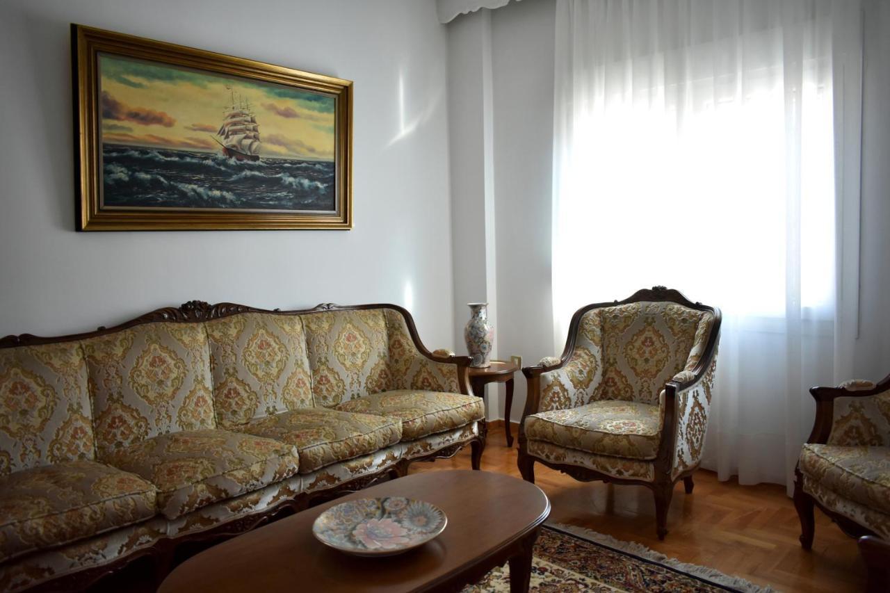 Κεντρικό Και Ευρύχωρο Οροφοδιαμέρισμα Кастория Экстерьер фото